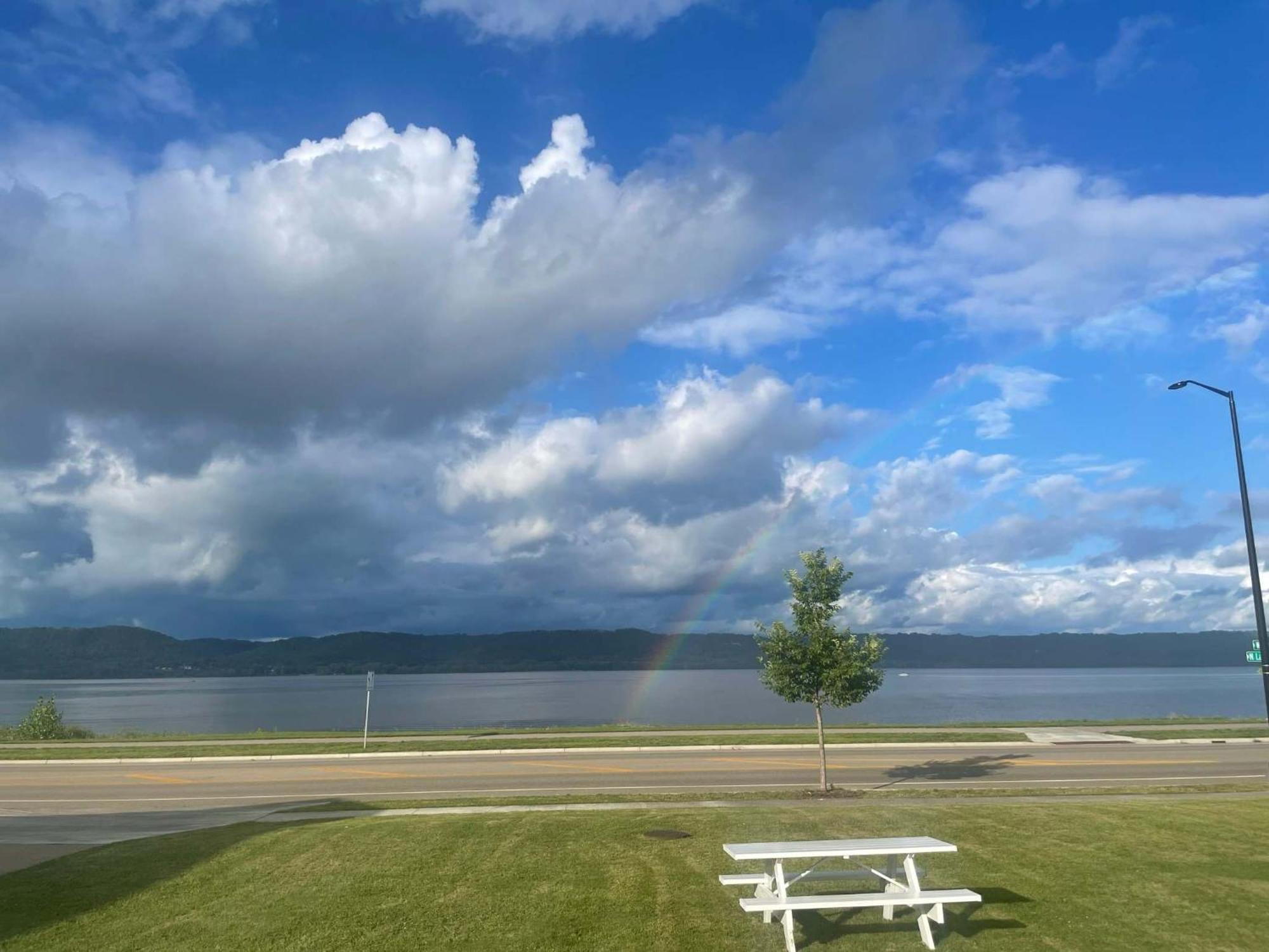 Poolside Double Rooms Lake City Exteriör bild